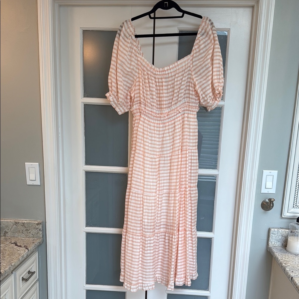 Moon river smocked midi dress size medium